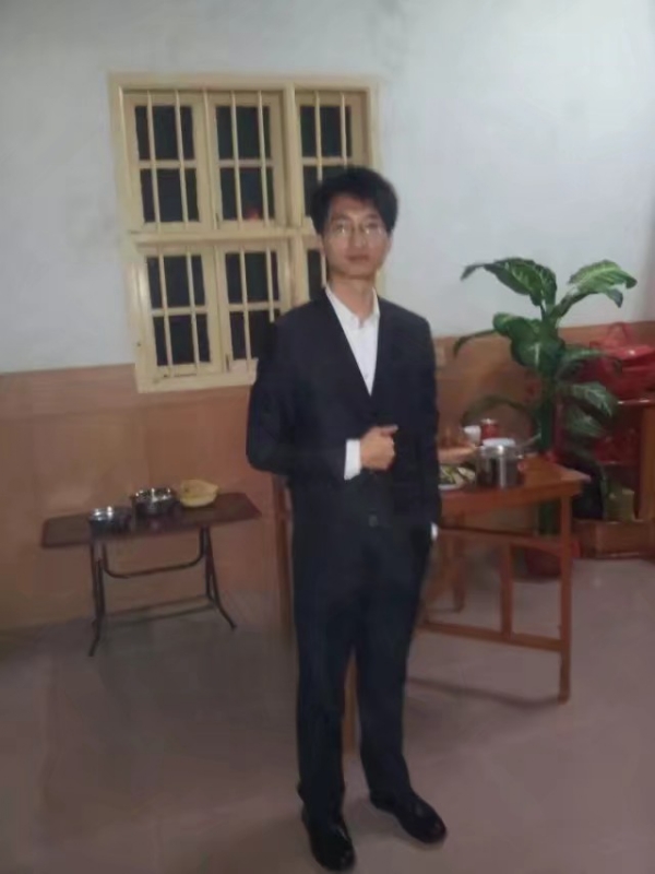 潇湘剑雨的第一张照片--云霄闪婚服务中心